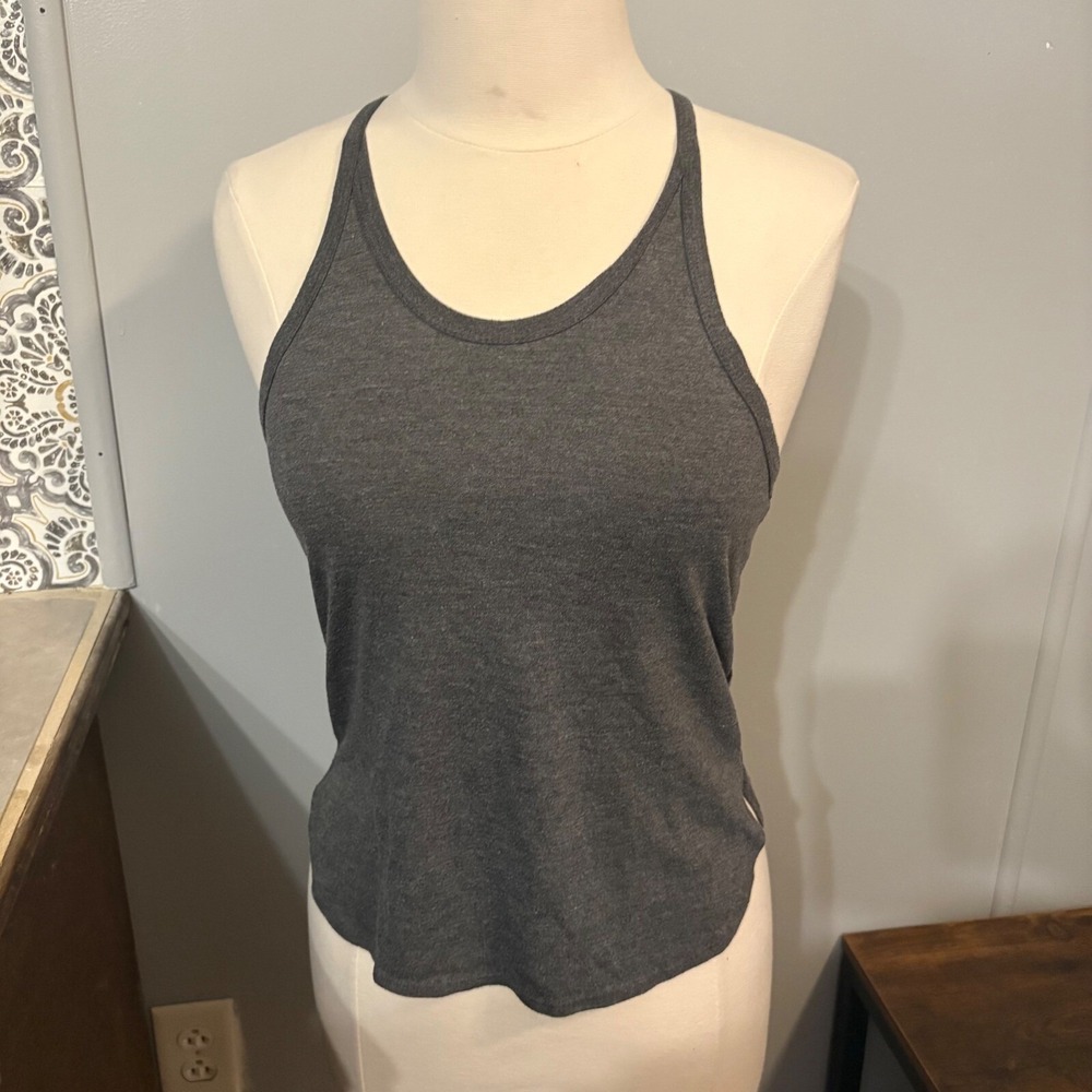 Me To We Essentials Charcoal Grey Tank‎ Top Racerback Scoop Neck (Women's Small)